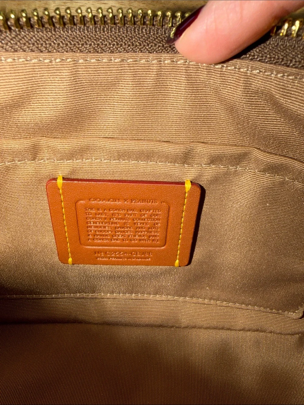Coach x Peanuts Brown Snoopy Shoulder Bag with long strap - Picture 7 of 8